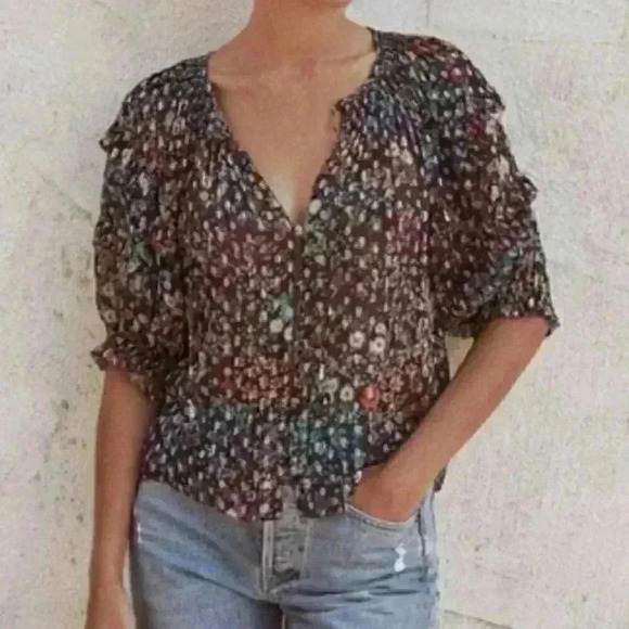 NWT Saylor Anne Button Down Floral Printed Ruffle Blouse in Wildflower Dobby - Picture 2 of 9